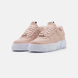 Nike Wmns Air Force 1 Pixel beige pink' size 10